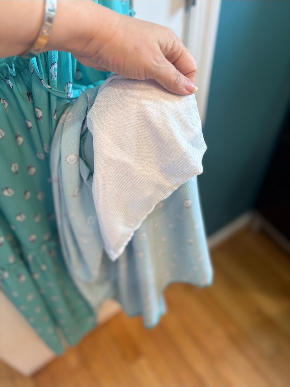 Boho Tiered V-Neck Summer Maxi Dress in Teal Floral lined. Never worn NWOT - Picture 7 of 11